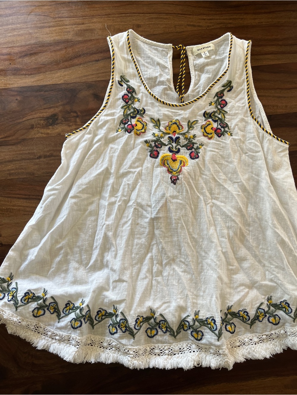 Max Studio White Linen Tank with Yellow & Green Floral Embroidery